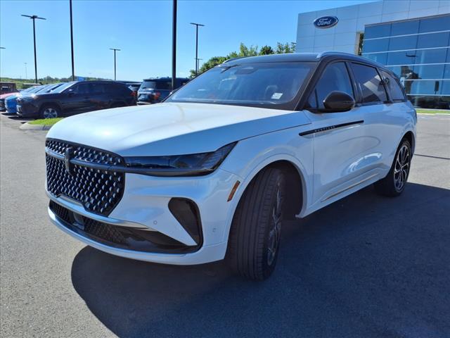 used 2024 Lincoln Nautilus car, priced at $54,987