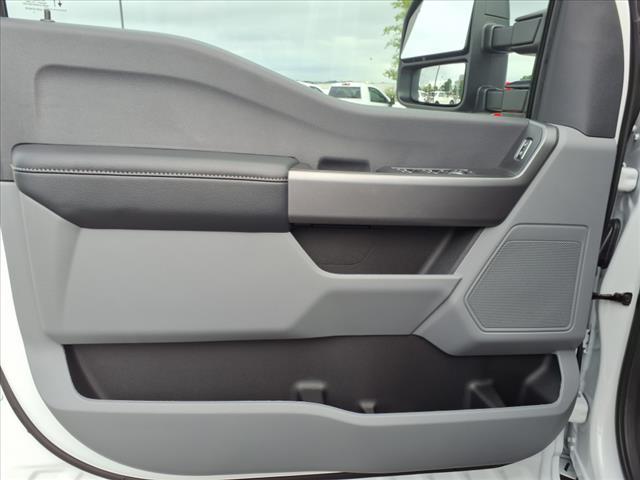 new 2025 Ford F-250 car, priced at $67,145