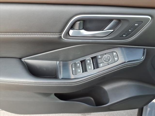 used 2021 Nissan Rogue car, priced at $24,787