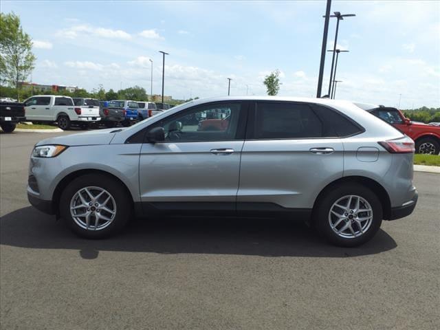 new 2024 Ford Edge car, priced at $37,979