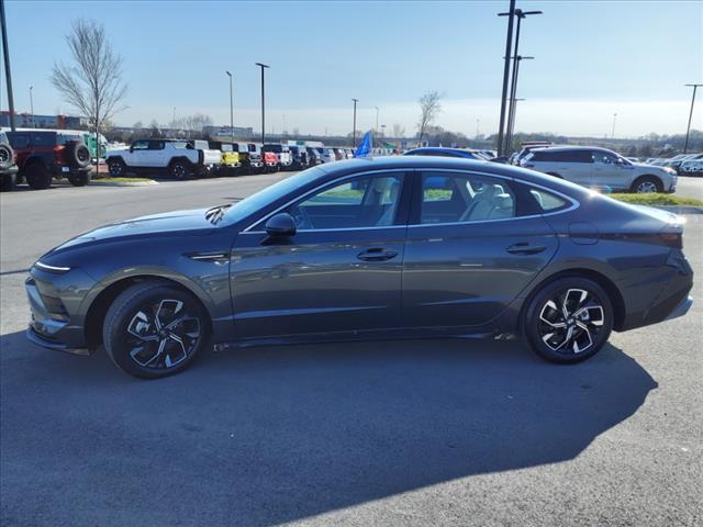 used 2025 Hyundai Sonata car, priced at $27,987