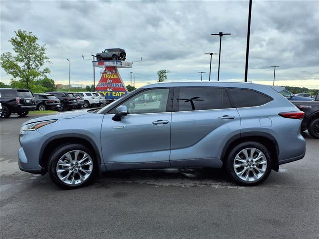 used 2021 Toyota Highlander Hybrid car, priced at $39,987