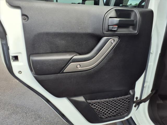 used 2015 Jeep Wrangler Unlimited car, priced at $21,987