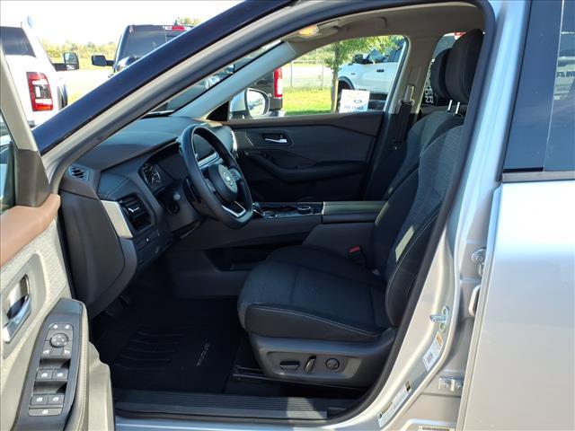 used 2021 Nissan Rogue car, priced at $18,987