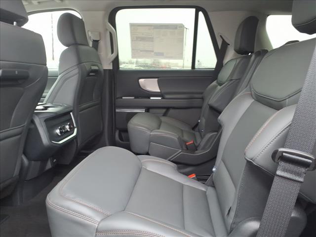 new 2025 Ford Expedition car, priced at $70,701