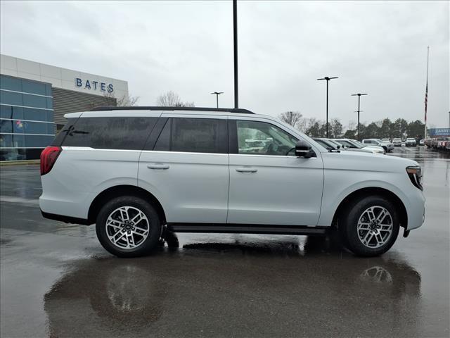 new 2025 Ford Expedition car, priced at $70,701
