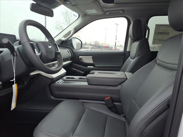 new 2025 Ford Expedition car, priced at $70,701