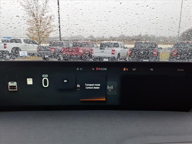 new 2025 Ford Expedition car, priced at $70,701