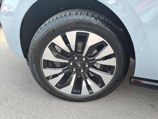 new 2025 Ford Expedition car, priced at $80,750