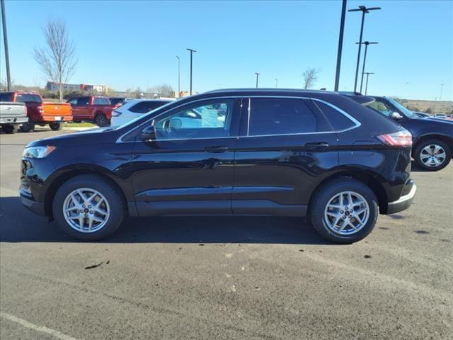 new 2024 Ford Edge car, priced at $39,014