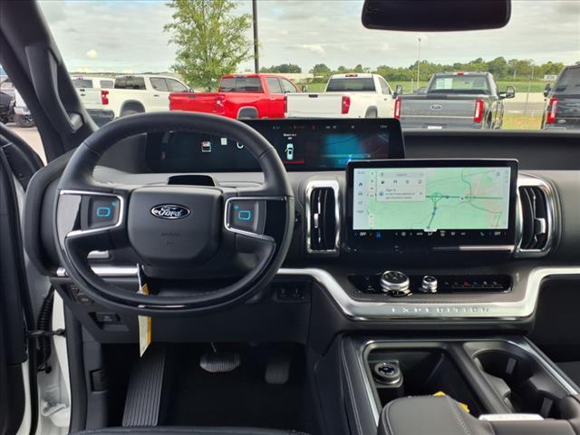 new 2025 Ford Expedition car, priced at $82,165