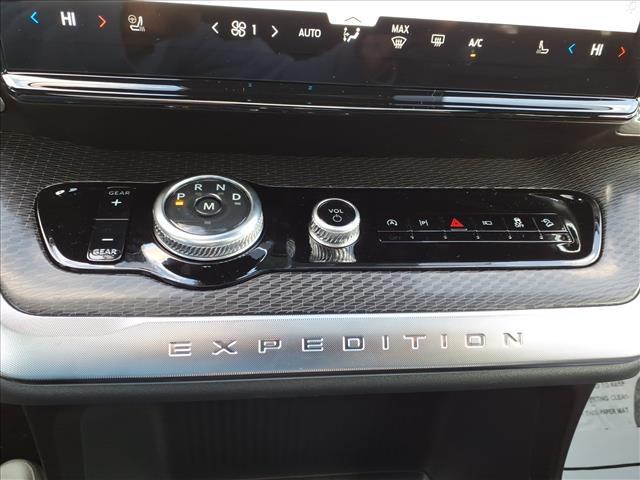 new 2025 Ford Expedition car, priced at $84,730
