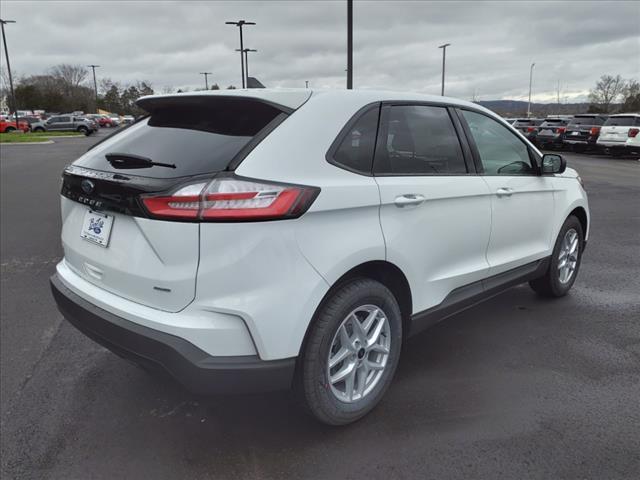 new 2024 Ford Edge car, priced at $33,661