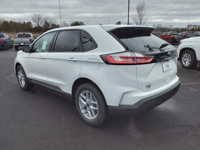 new 2024 Ford Edge car, priced at $33,661