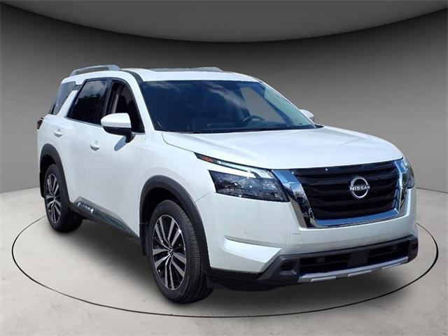new 2025 Nissan Pathfinder car, priced at $49,765