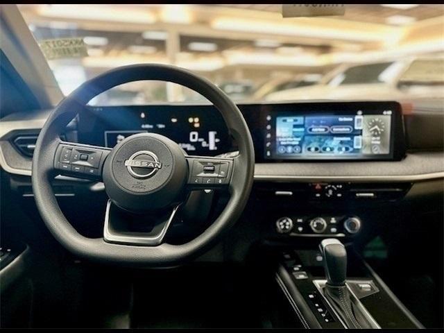 new 2025 Nissan Kicks car, priced at $27,100