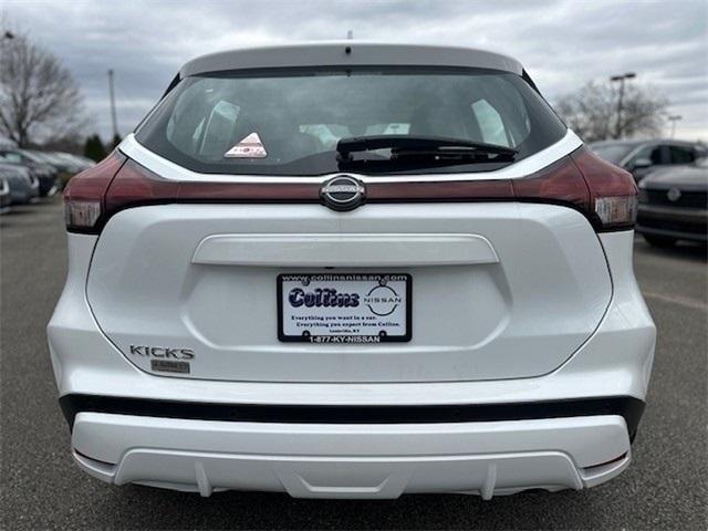 new 2025 Nissan Kicks Play car, priced at $21,990