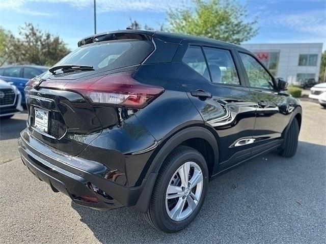 new 2025 Nissan Kicks Play car, priced at $23,179