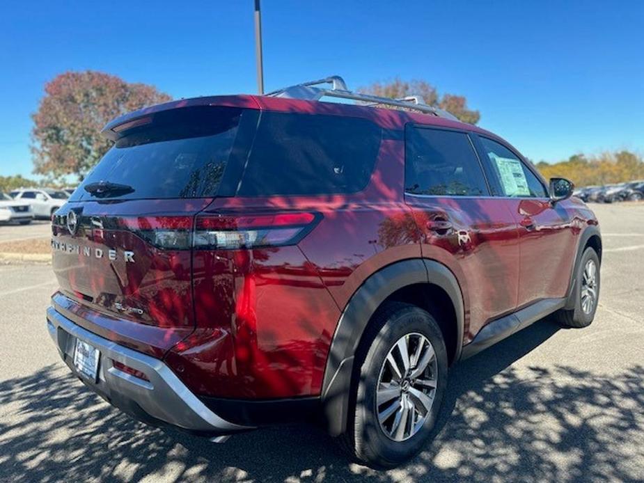 new 2024 Nissan Pathfinder car, priced at $44,302