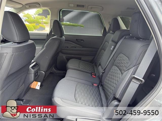 new 2025 Nissan Pathfinder car, priced at $40,580