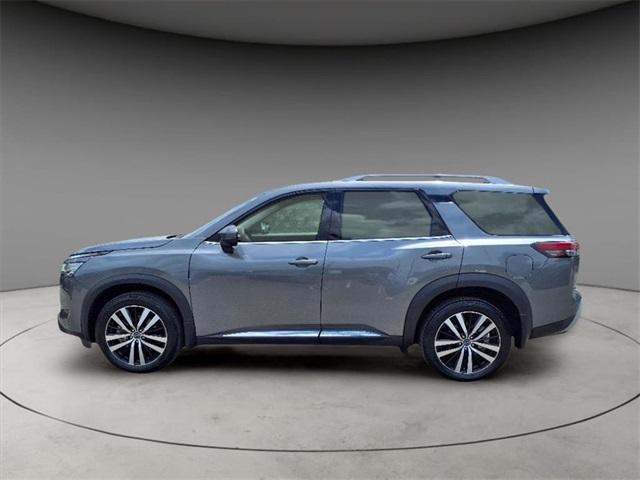 used 2024 Nissan Pathfinder car, priced at $45,012