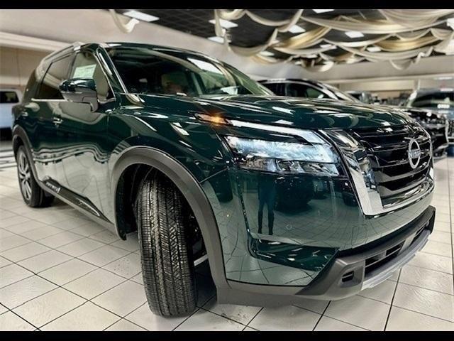 new 2025 Nissan Pathfinder car, priced at $48,600