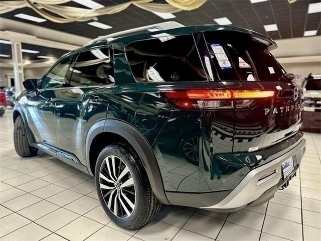 new 2025 Nissan Pathfinder car, priced at $48,600