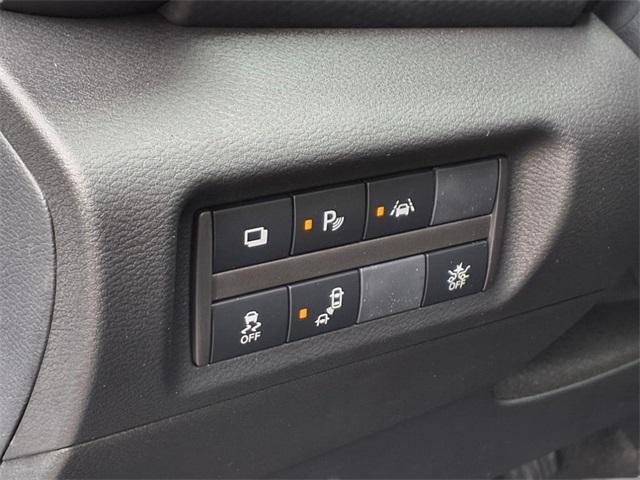 new 2025 Nissan Kicks Play car, priced at $23,760