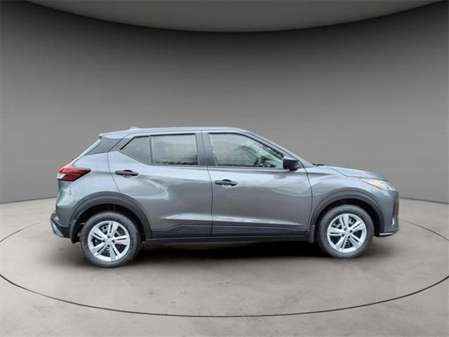new 2025 Nissan Kicks Play car, priced at $23,760