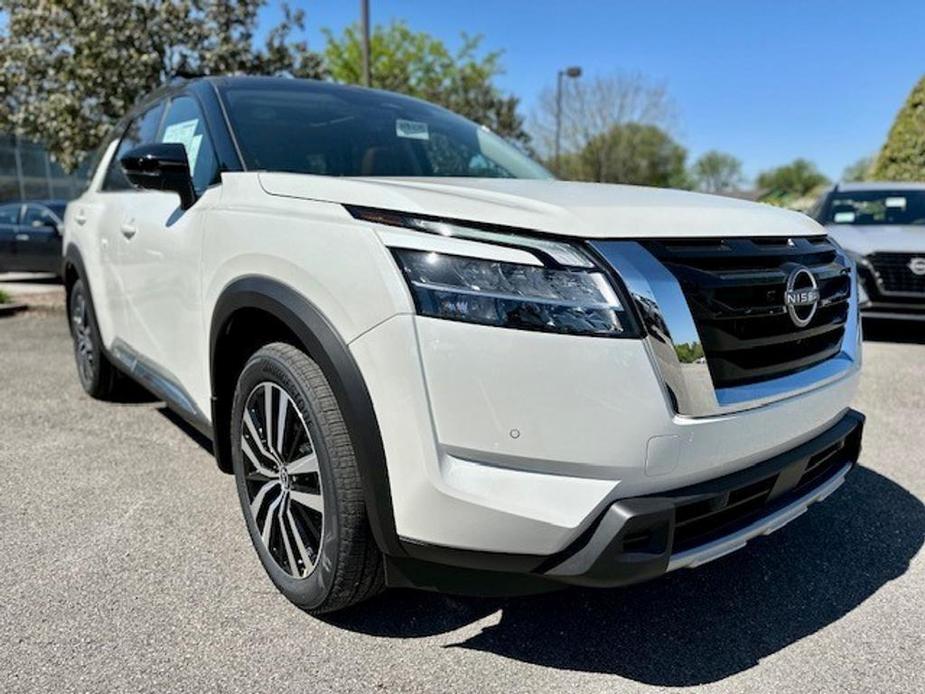 new 2024 Nissan Pathfinder car, priced at $51,364