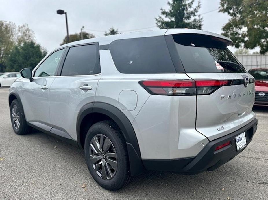 new 2024 Nissan Pathfinder car, priced at $36,429