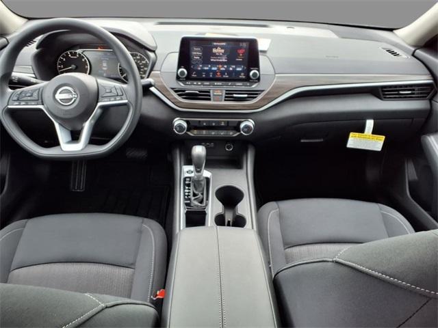 new 2025 Nissan Altima car, priced at $29,130