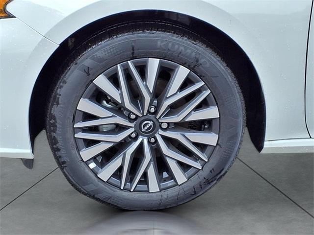 new 2025 Nissan Altima car, priced at $29,130