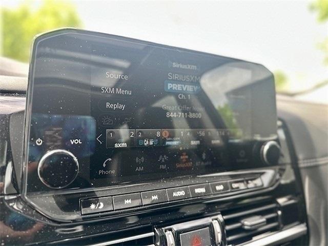 new 2025 Nissan Pathfinder car, priced at $49,528