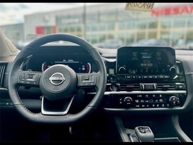 new 2025 Nissan Pathfinder car, priced at $49,528