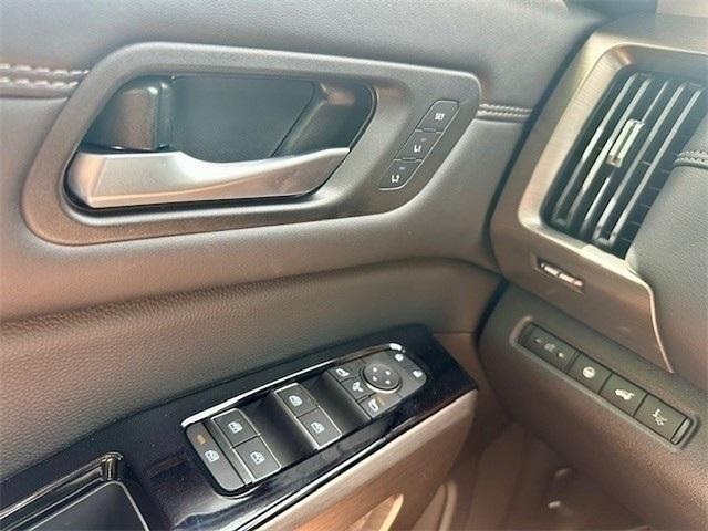 new 2025 Nissan Pathfinder car, priced at $49,528