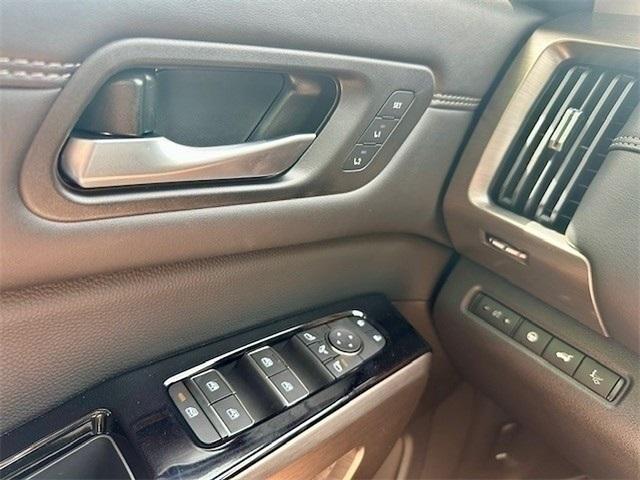 new 2025 Nissan Pathfinder car, priced at $49,528