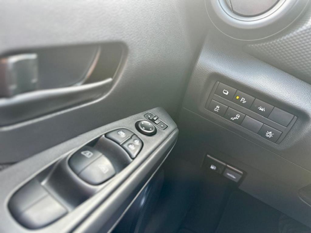 new 2025 Nissan Kicks car, priced at $23,179