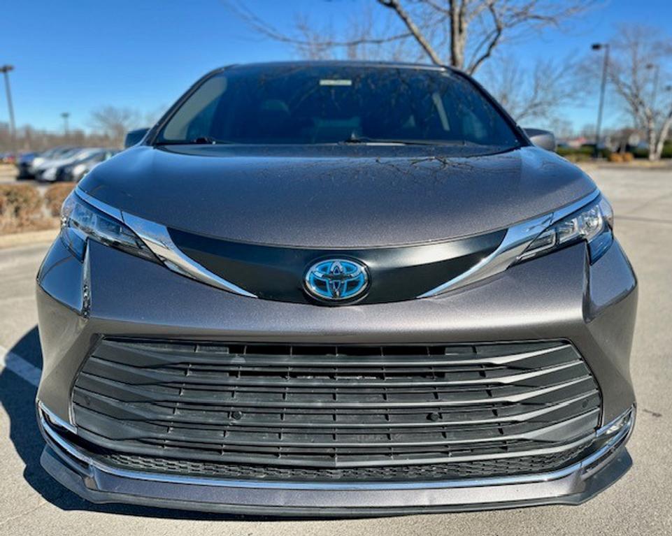 used 2022 Toyota Sienna car, priced at $39,600