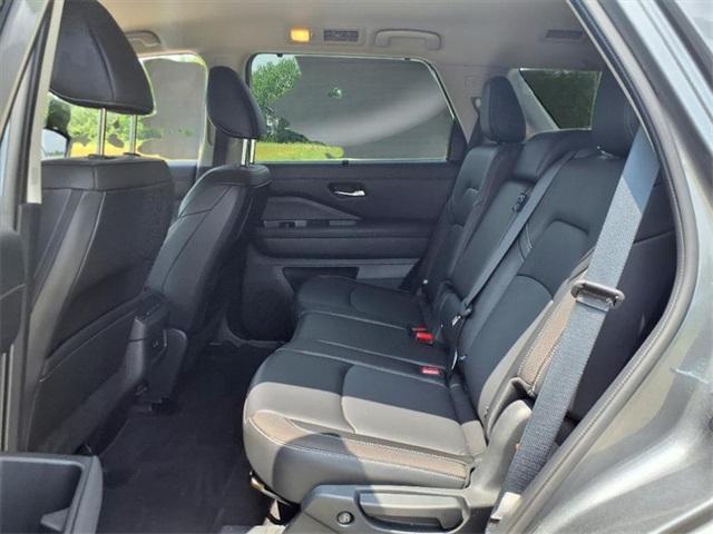 used 2024 Nissan Pathfinder car, priced at $40,380