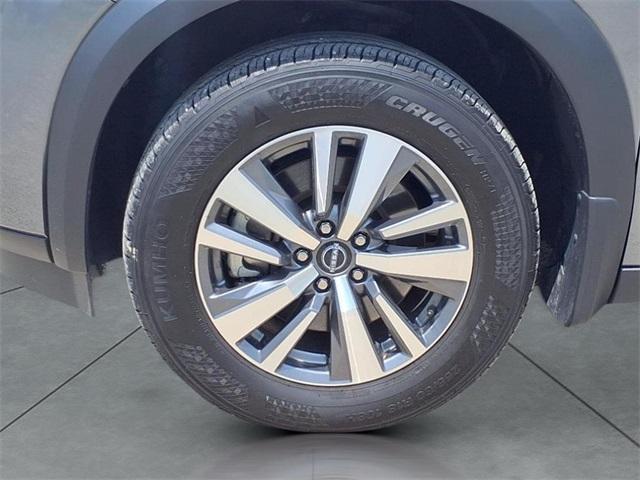 used 2024 Nissan Pathfinder car, priced at $40,380