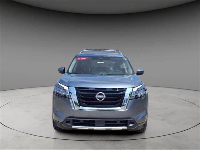used 2024 Nissan Pathfinder car, priced at $40,380