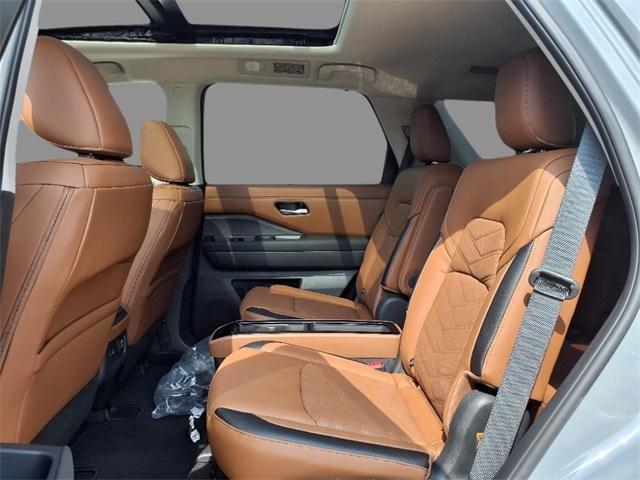 new 2025 Nissan Pathfinder car, priced at $54,485