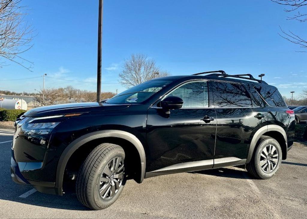 new 2025 Nissan Pathfinder car, priced at $44,445