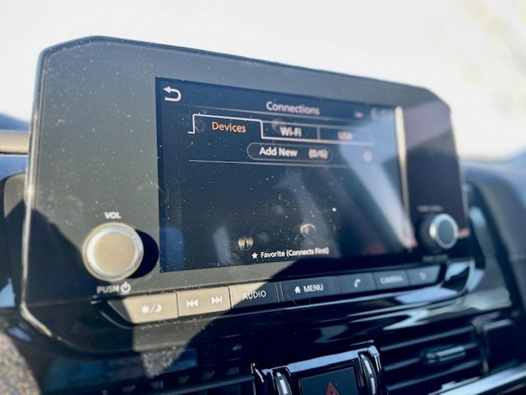 new 2025 Nissan Pathfinder car, priced at $44,445