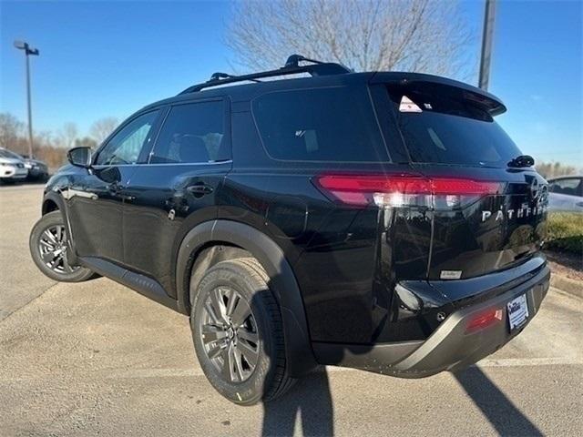 new 2025 Nissan Pathfinder car, priced at $40,219