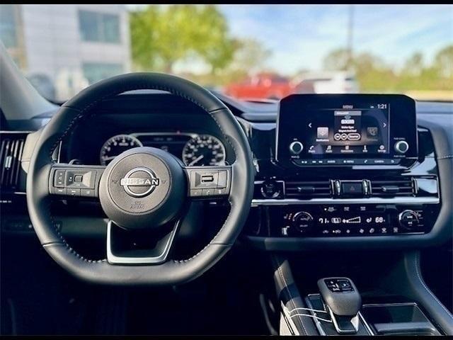new 2025 Nissan Pathfinder car, priced at $42,000