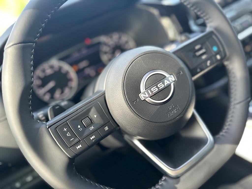 new 2025 Nissan Pathfinder car, priced at $43,775