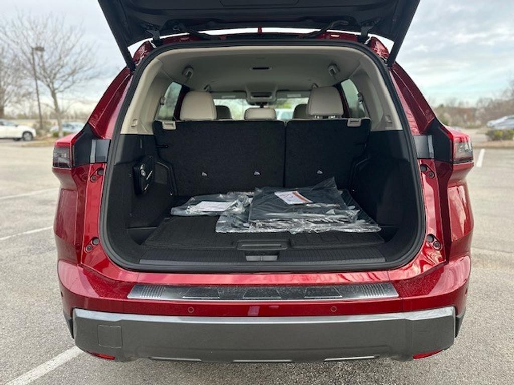 new 2025 Nissan Rogue car, priced at $40,310