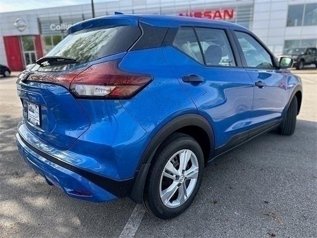 new 2025 Nissan Kicks Play car, priced at $23,760